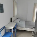 Rhea - Sea Breeze Apartamento Parasporos