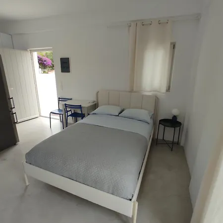Rhea Sea Breeze Apartamento *