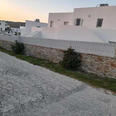 Rhea Sea Breeze Apartamento Páros