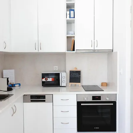 Rhea Sea Breeze Apartamento